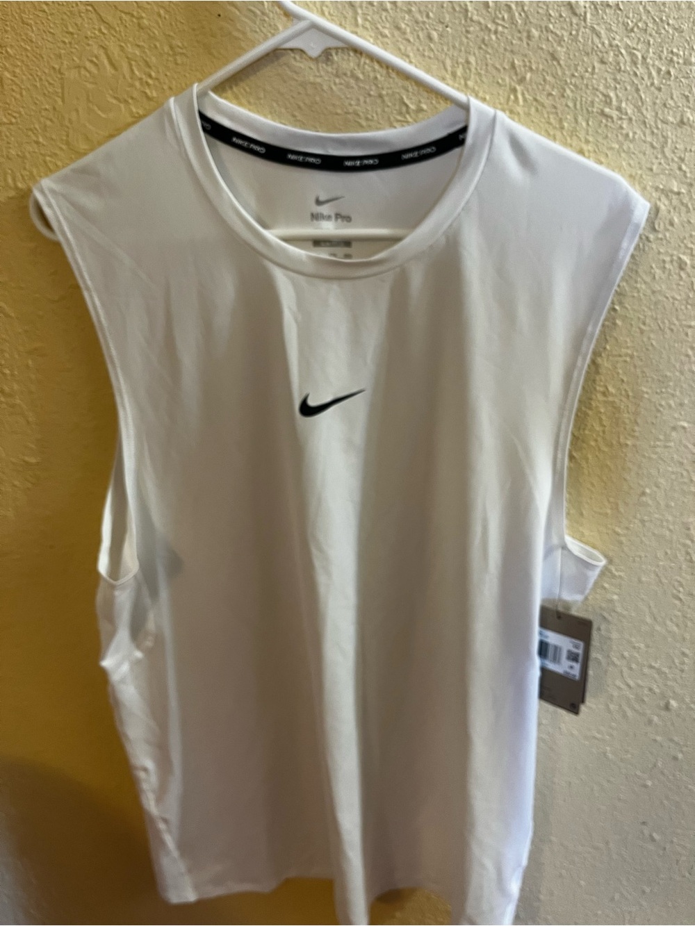 Nike Pro Men's Dri-FIT Slim Sleeveless Top (White/Black, FB7924-100) Size 2xl